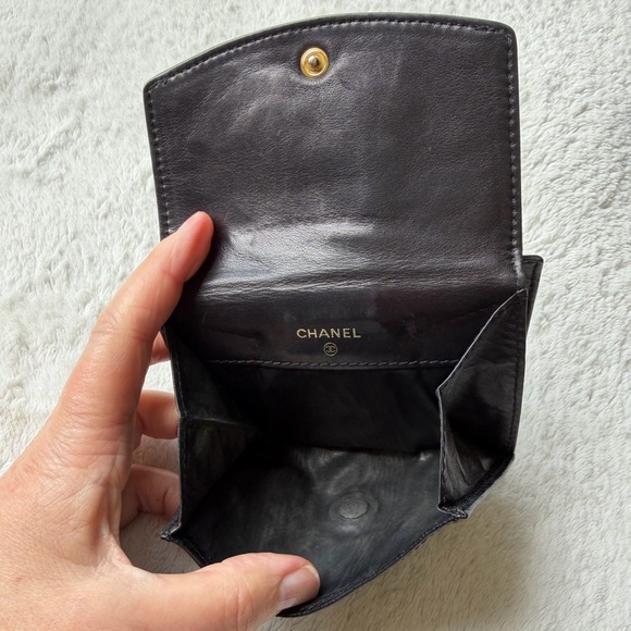 Channel caviar leather compact wallet Authentic with COA black - Picture 4 of 10
